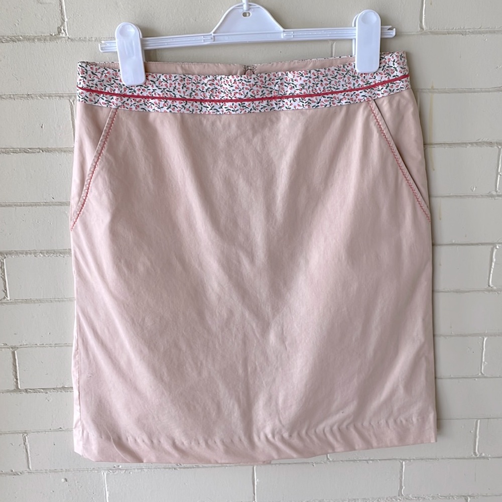 Anthropologie Elevenses soft pink skirt w/ floral waistband